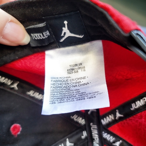 JORDAN BASEBALL CAP TODDLER | Black & Red - Jumpman Snap Back - Adjustable Hat - Picture 3 of 7